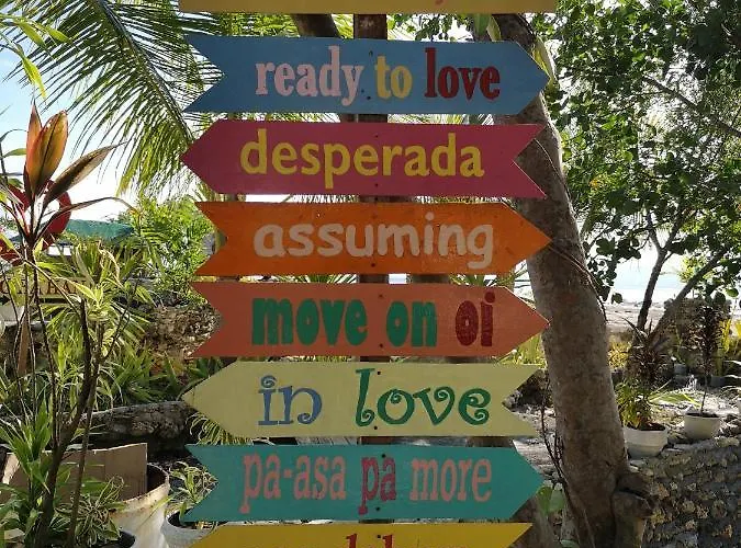 Backpackers Hideaway By The Beach