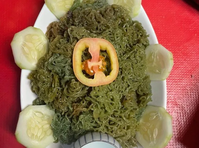 Resort Backpackers Hideaway By The Beach